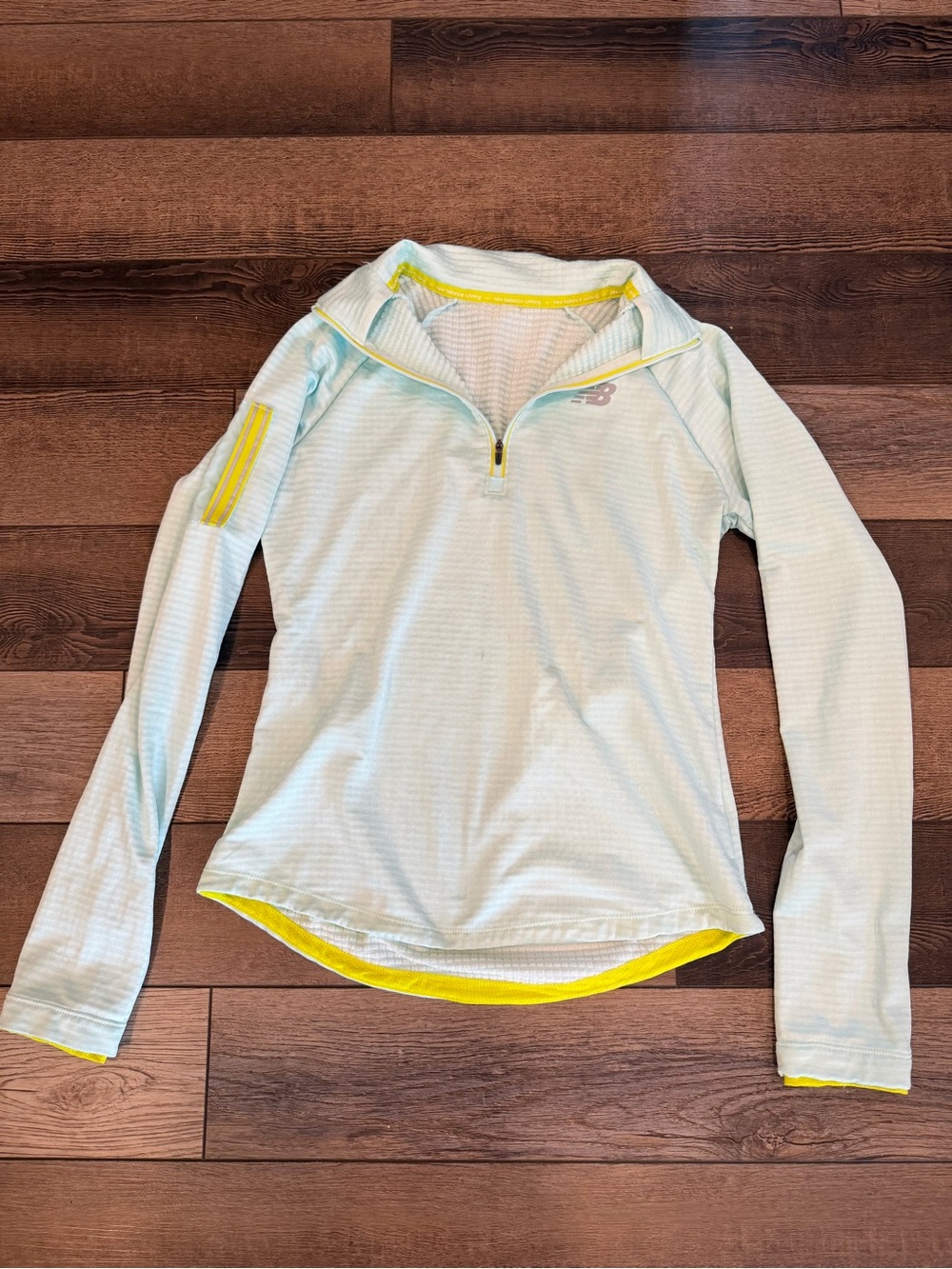 New Balance Running 1/4 Zip Pullover Mint Green Yellow Women’s Small/Medium